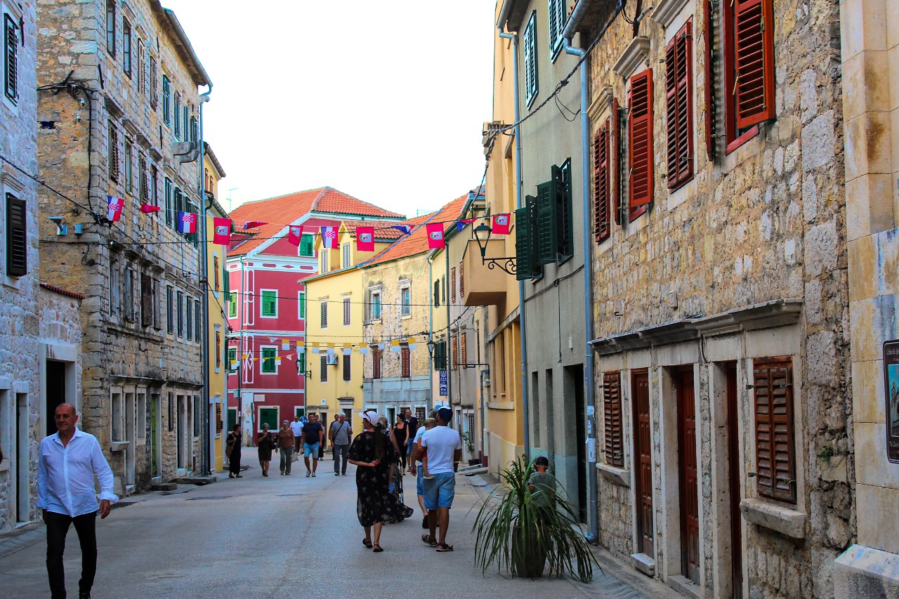 Ze Skradinu na Hvar: 7denní itinerář, který ukáže tu pravou Dalmácii